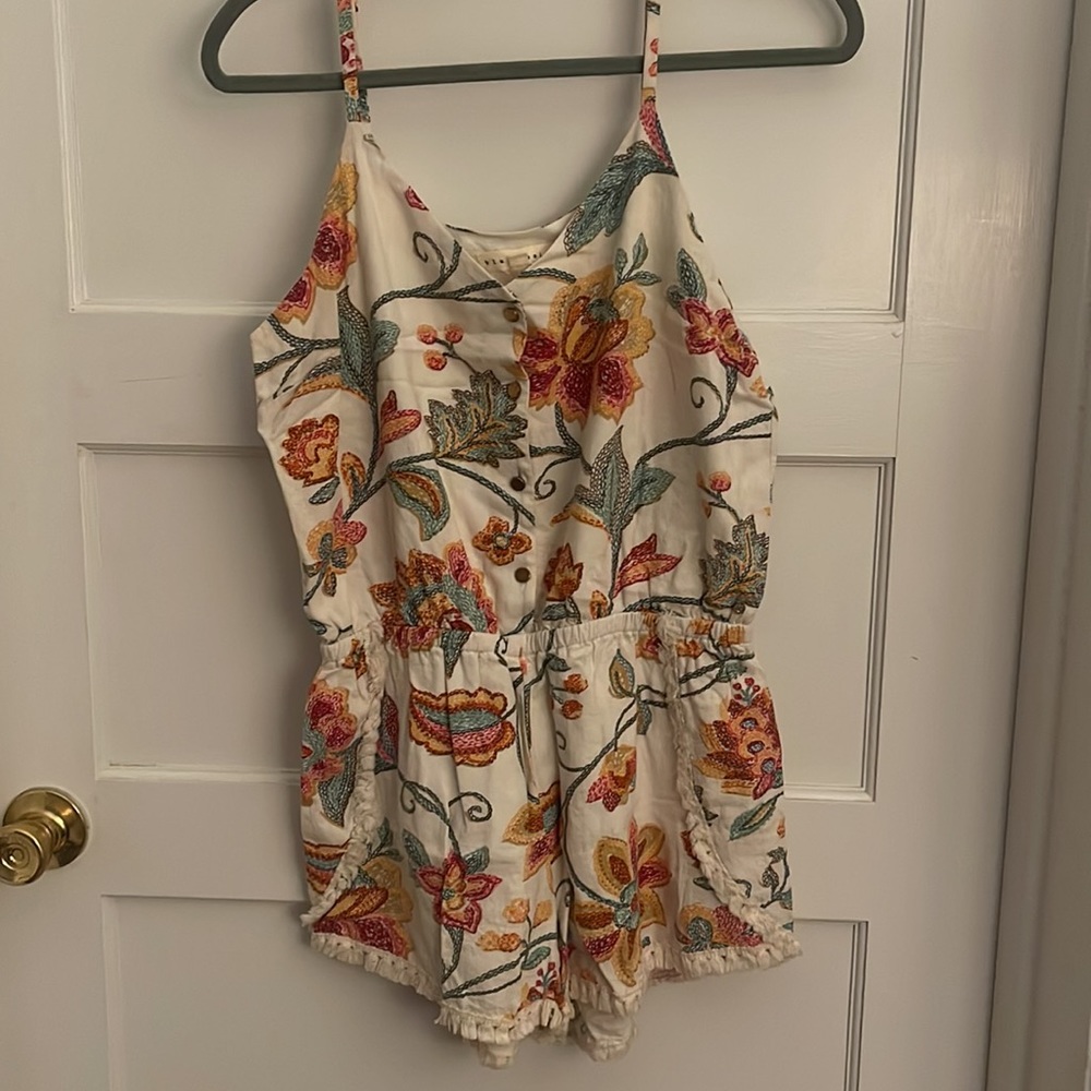 Blush Noir Floral Romper in size Large